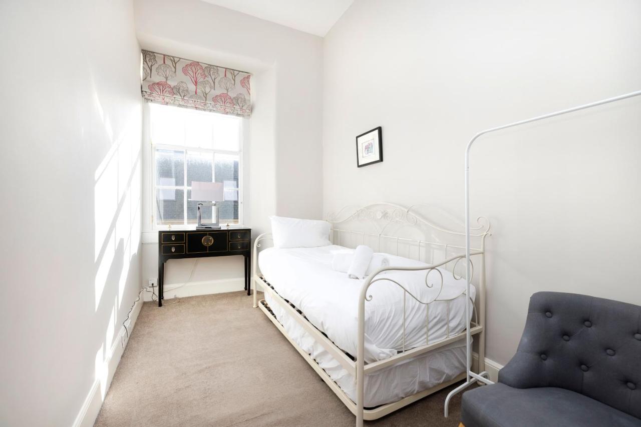 Ferienwohnung Joivy Contemporary Flat In The New Town EDI Exterior foto
